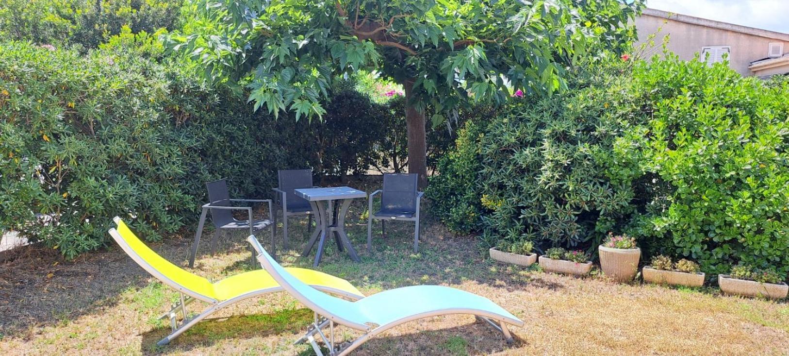 Mini Villa Jardin 50 M Plage Borgo  Exterior photo